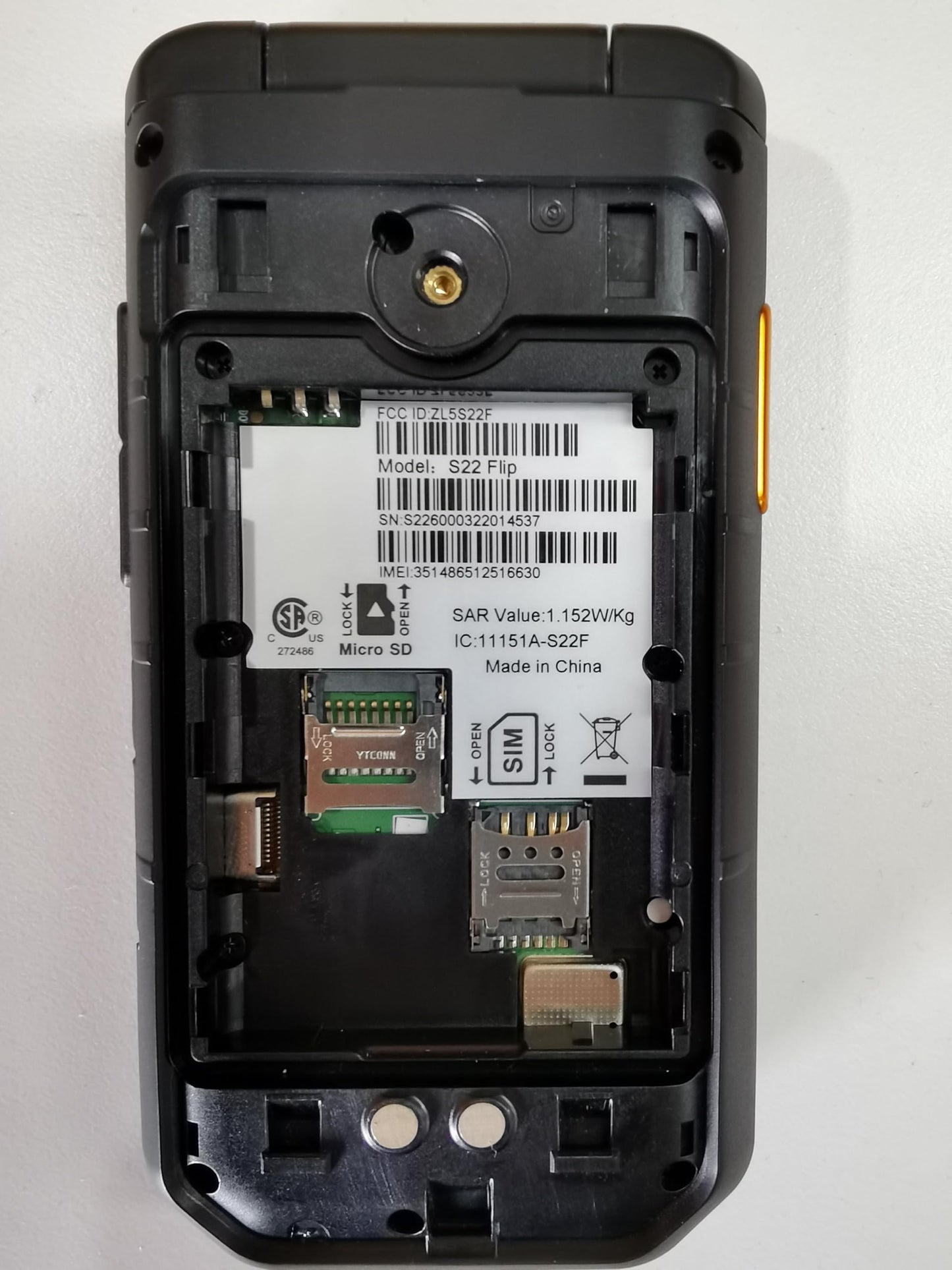 Unifone S22 Rugged Flip Phone Unlocked (16GB) 2.8'' Touchscreen Smart Cell Phone Android 11, IP68 Water Resistant, 4G LTE GSM Single Sim (Black)