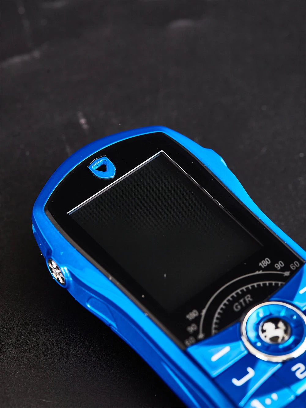 Car Shape Push Button Mobile Phone 1.8 Inch Mini Student Dual Sim 0.3MP CellPhone MP3 Wireless FM Luxury Type-C Telephone