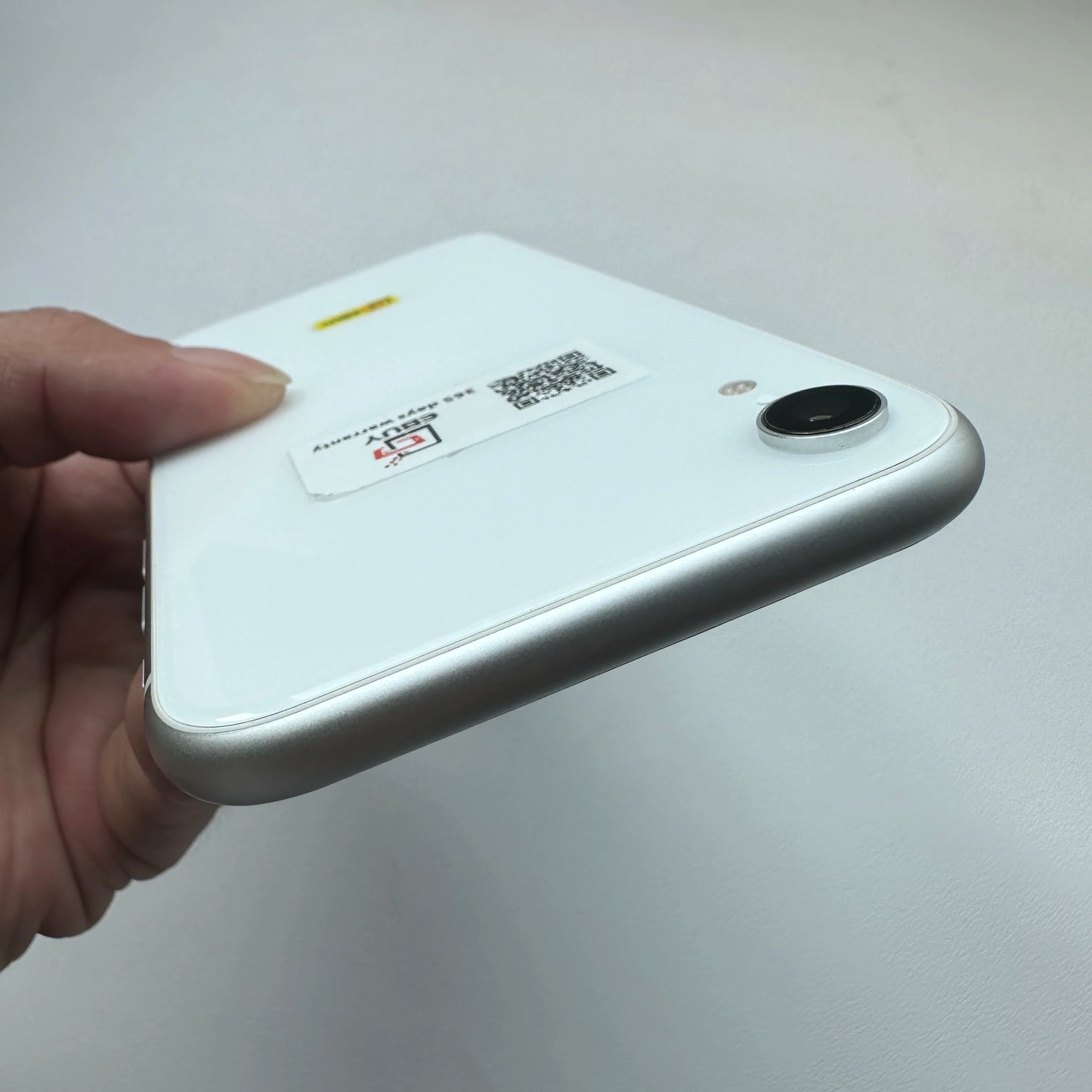 Original iPhone XR 4G LTE Mobile Phone 6.1" Display 64GB/128GB ROM 3GB RAM 12MP A12 Bionic IOS CellPhone Unlocked