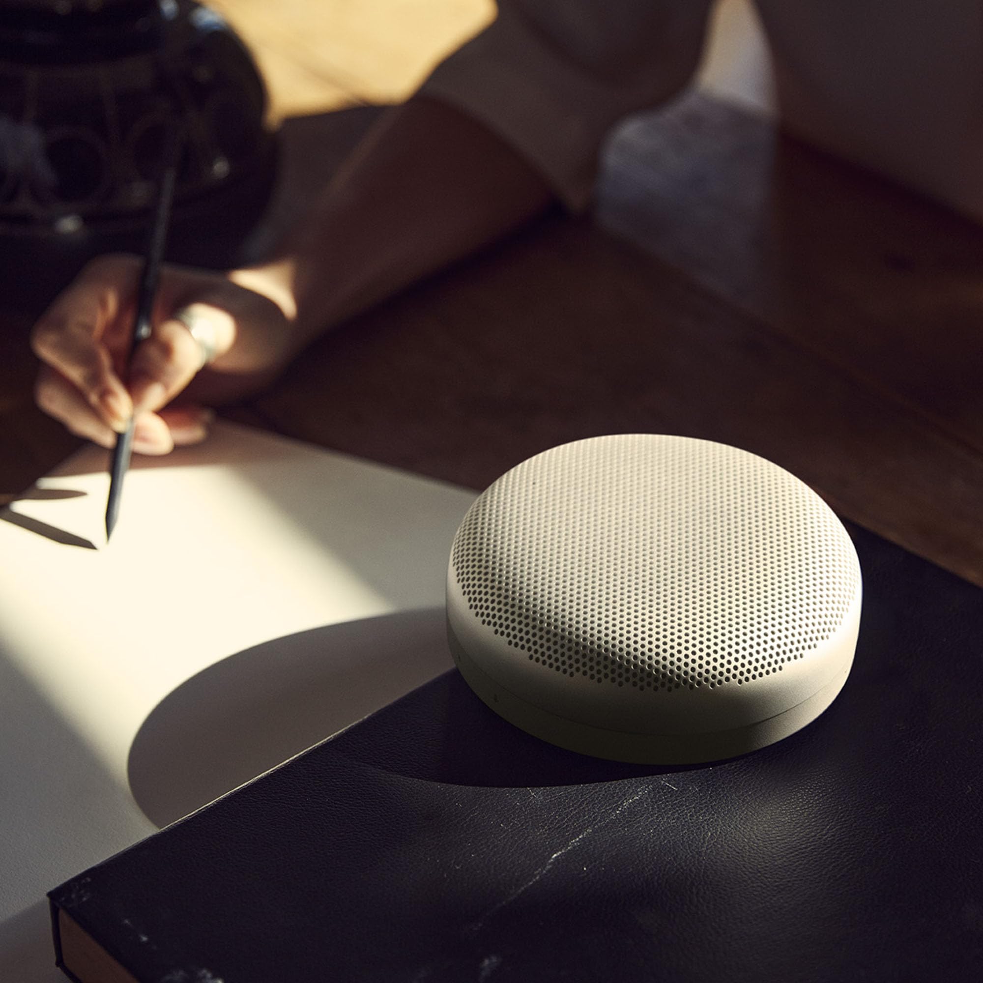 Bang & Olufsen Beosound A1 (2nd Generation) Wireless Portable Waterproof Bluetooth Speaker with Microphone, Grey Mist