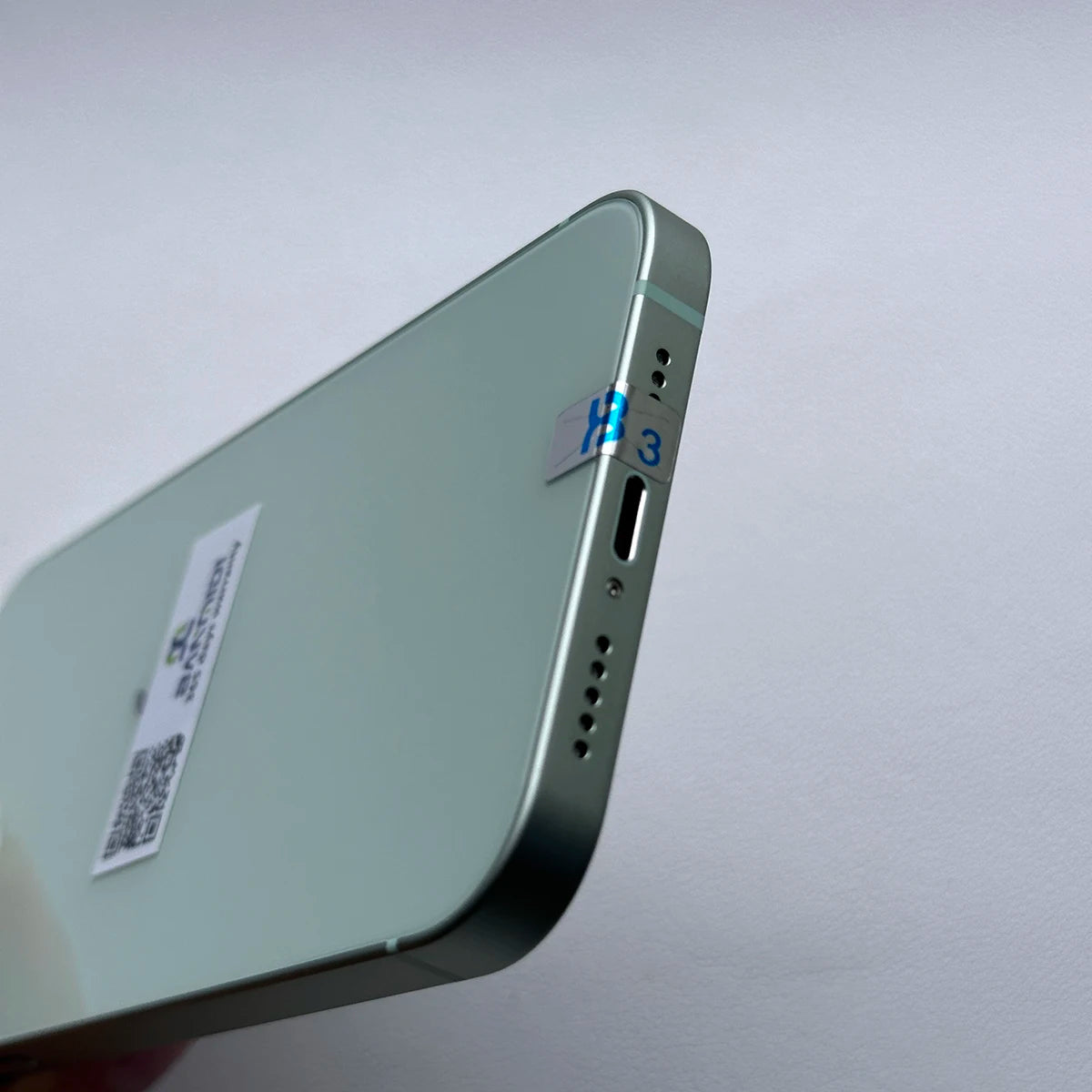 Unlocked iPhone 12 CellPhone 128GB/256GB ROM 4G RAM Original 6.1" OLED Screen A14 Bionic 12MP 95% New Smartphone