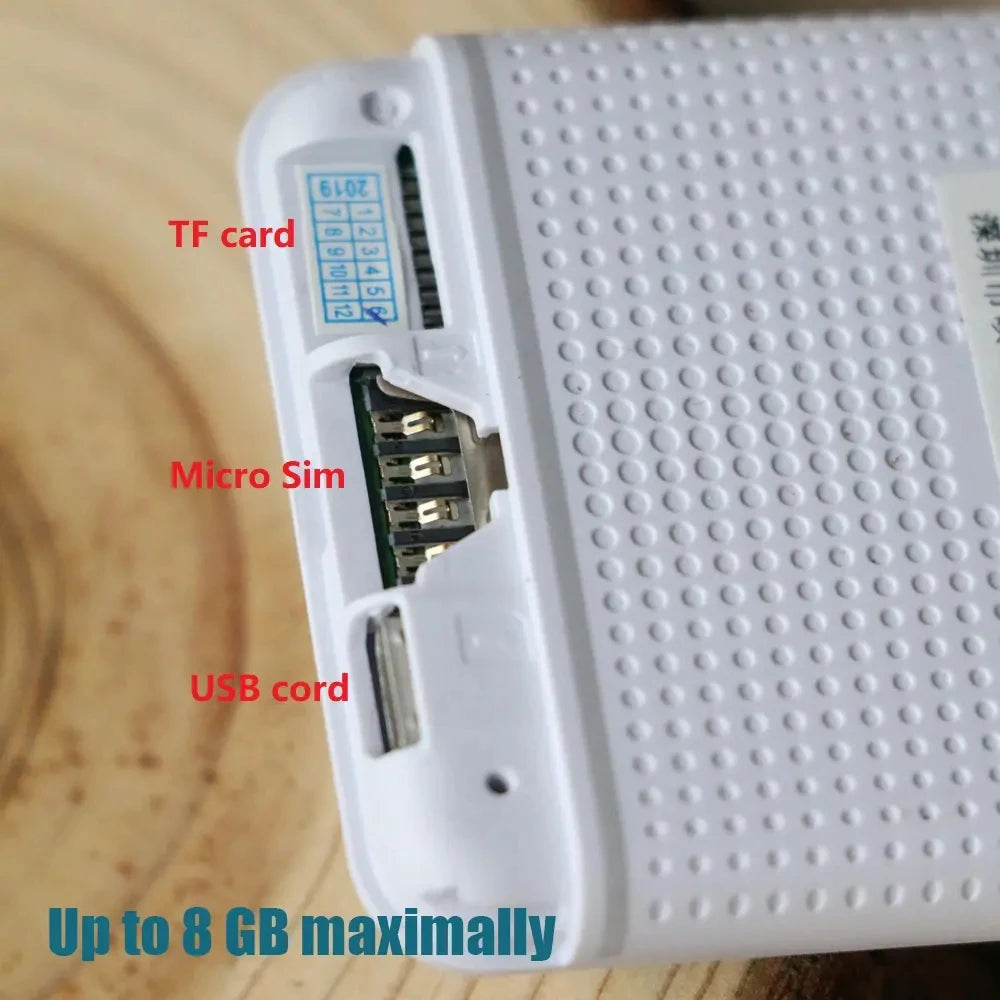 Unlocked Super Mini Card Mobile Phone 1.77 Inch 2G GSM Single SIM MP3 Telephone Bluetooth Dialer FM Blacklist Student CellPhones