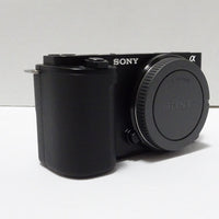 Sony ZV-E10 24.2MP APS-C- UHD 4K30p- GREAT COND- SUPER LOW SHUTTER COUNT 47